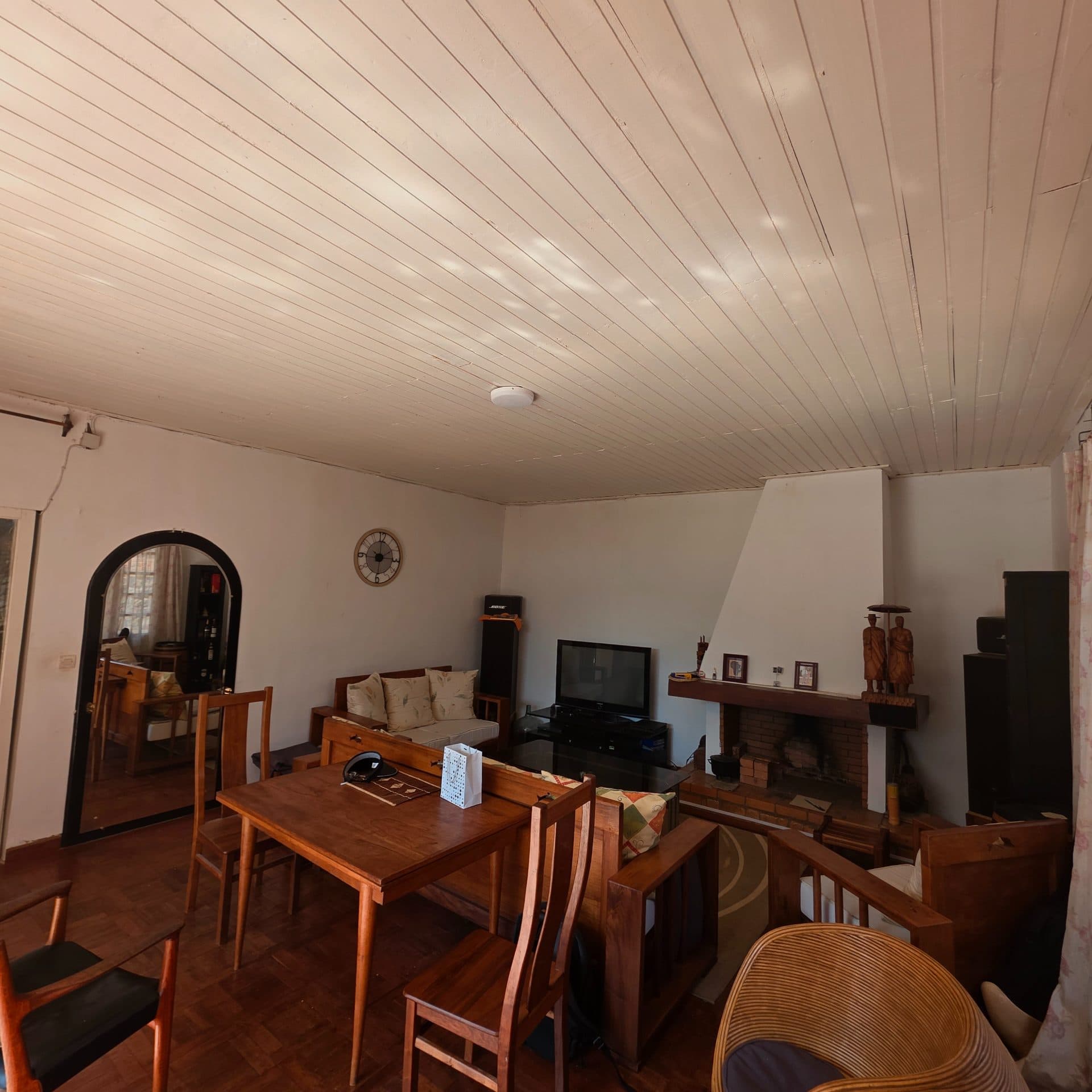 Villa F6 avec Grande Cour à Vendre à Ilafy