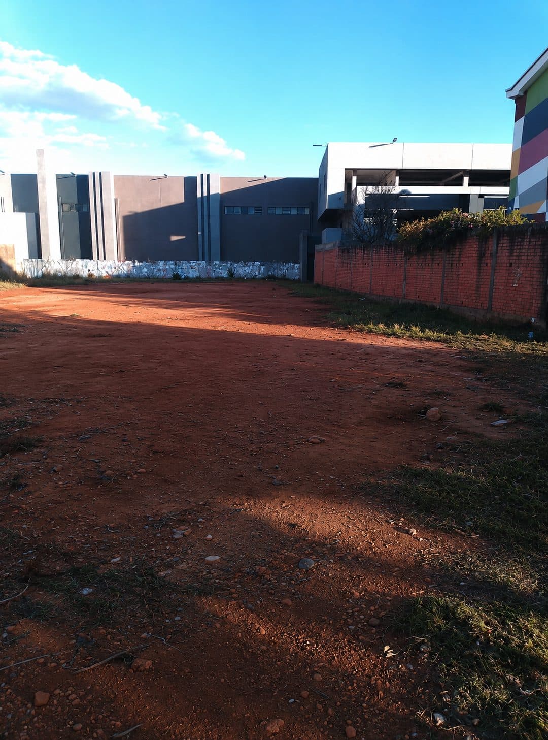 TERRAIN STRATÉGIQUE À FORTE VALEUR AJOUTÉE – ALASORA — photo 1