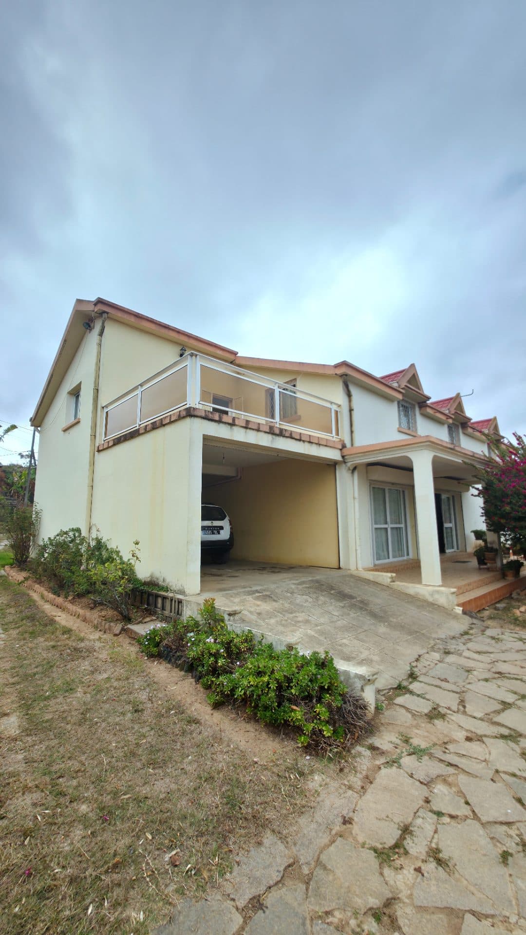 Villa F6 à vendre à Ambohijanahary